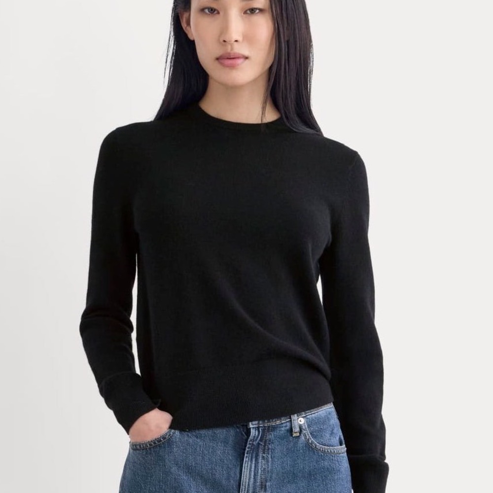 Everlane Cashmere Slim Crew Sweater Womens Small Black Minimalist Classic Staple
